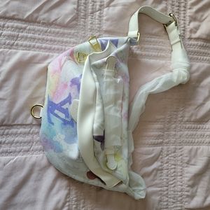 COPY-Louis Vuitton Discovery Bumbag